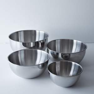 Stainless steel serving <b>bowl</b> with high sides to prevent food spillage during energetic <b>mixing</b> or tossing of multiple ingredients - Product Image 6