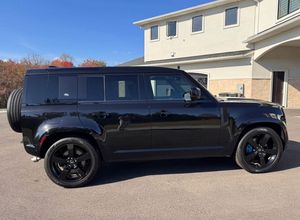 2022 TO YOTA LAND RO VER DEFENDER 110 V8 BOND EDITION SPORT UTILITY 4D SUPER CHARGED TURBO-PETROL TRANSMISSION - Product Image 5