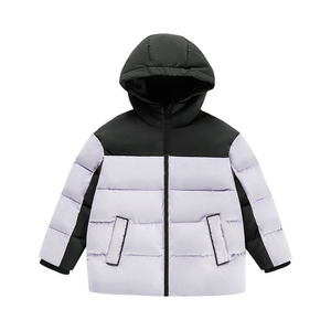 2025 abrigos de invierno cálidos ligeros de nuevo diseño de moda con cierre de cremallera y puños elásticos chaquetas acolchadas para niños - Product Image 1