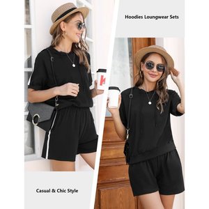 Ensemble de survêtements pour femmes respirants de haute qualité personnalisés ensemble de 2 pièces t-shirt à manches courtes et short, noir - Product Image 3