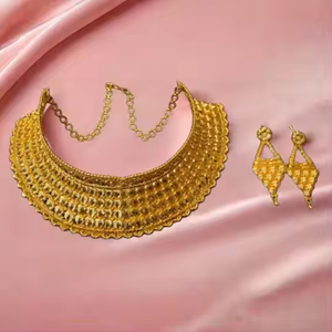 Boucles d'oreilles collier en vrac serties de boucles d'oreilles collier de style tendance plaqué or 22 carats à vendre par les exportateurs - Product Image 1