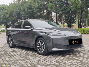 2025 C h a <b>n</b> g a <b>n</b> Qiyuan A05 Hybrid Electric Car 501-600km NEDC Range 90-110kWh <b>Battery</b> 0.3h Fast Charge US - Product Image 3