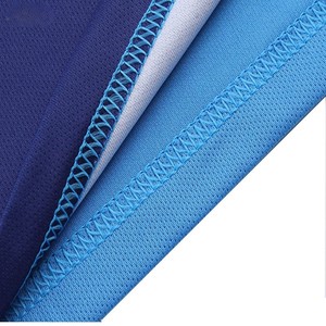 Ropa deportiva con estampado completo personalizado, camisetas de fútbol clásicas vintage, camiseta de fútbol en blanco personalizada, camiseta de fútbol con cuello redondo para hombre - Product Image 6