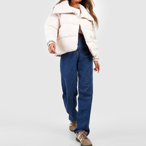 Chaqueta de Invierno para Mujer, Personalizada, Impermeable, de Piel de Oveja, Bordada, con Relleno de Poliéster, Estilo Burbuja, Patchwork Estándar - Product Image 3