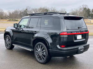 Lexus GX 550 2025 USADO EN EXCELENTES CONDICIONES - Product Image 4