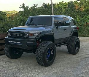 Toyota FJ Cruiser Usado 2021-2026, Varios Colores, SUV 4x4, Neumáticos R20, Techo Metálico, Volante a la Izquierda, Gasolina, 4 Asientos, Interior Oscuro - Product Image 6