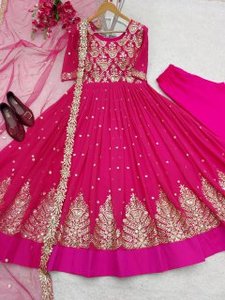Vestido de boda de diseñador con Pent Dupatta - Product Image 2