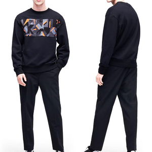 Ensemble de survêtements de sport à manches longues décontractés de qualité supérieure personnalisés survêtements en coton à capuche conception de haut à motif solide - Product Image 6