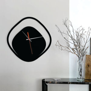 Horloge murale en métal noir découpé au laser Conception de boussole nautique | Mouvement à quartz silencieux Aiguille Horloge romaine surdimensionnée pour mariage - Product Image 6