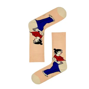 Chaussettes à motifs colorés pour femmes enceintes Tissu respirant Utilisation quotidienne Design imprimé Idée cadeau pour fille - Product Image 1