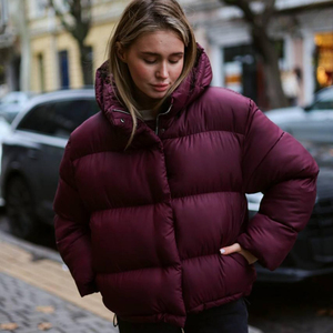 Chaqueta acolchada de invierno resistente al viento para mujer con diseño térmico aislante y prenda exterior duradera - Product Image 2