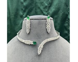 ชุดสร้อยคอพร้อมต่างหูประดับเพชรซิคอนชุบเงินทองเหลืองคุณภาพดีเยี่ยม สวยหรู เหมาะสำหรับงานหมั้น งานแต่งงาน งานเลี้ยง เป็นของขวัญสำหรับผู้หญิง - Product Image 1