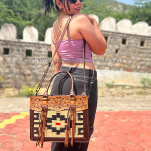 ODM OEM alta calidad mujeres mano Tooled sillín manta borla bolso de mano para las mujeres fabricante de bolsos de hombro de cuero genuino - Product Image 2