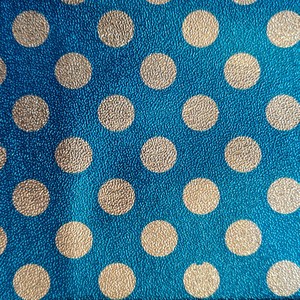 Papel Repujado con Patrones Plateados, Paquete de 25 Hojas - Product Image 6