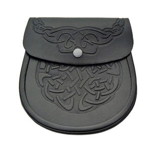 Sporran escocés hecho a mano, diseño en relieve de cuero duradero, Sporran con cinturones de cadena, accesorios para instrumentos musicales - Product Image 1