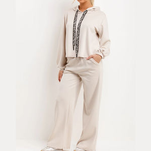 Ensemble de survêtement pour femmes en polaire doux au toucher et de qualité durable, dernier design, tissu doux, coupe confortable, survêtement à manches longues - Product Image 5