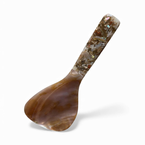 Cuchara de Nácar para Servir Postres y Comidas Gourmet, Hecha a Mano con Cuidado en Vietnam - Product Image 2