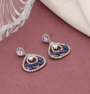 ต่างหูชุบเงินดีไซน์เนอร์สุดหรูสำหรับผู้หญิงต่างหูมุกหลากสีแบบห้อยทันสมัยเครื่องประดับแฟชั่นแบบห้อย - Product Image 2