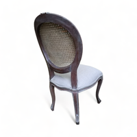 Chaises de salle à manger classiques Louis XVI en bois sculpté, dossier double cannage, design vintage pour cuisines, extérieurs et restaurants