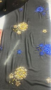 Elegante diseñador de moda Heavy Fox Georgette con bordado de secuencia de hilo múltiple y Moti Work trajes paquistaníes completamente cosidos - Product Image 5