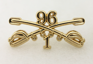 Insignia de Sable Cruzado Personalizada, Distintivo de Cuello de Metal Chapado en Oro, Pin de Solapa con Número de Regimiento Personalizado para Coleccionables y Uniformes - Product Image 5