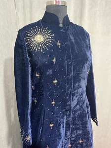 Abrigo Largo Celestial Azul Marino de Terciopelo con Diseño Bordado a Mano, Decoración de Diamantes, Forro de Lana para Invierno, Patrón 3D Formal, Modal Informal - Product Image 4