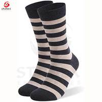 Chaussettes en coton tricotées pour enfants, haute qualité, motif uni, antibactériennes, antidérapantes, séchage rapide, avec logo personnalisé, idéales pour l'été