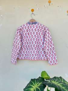 เสื้อแจ็กเก็ตผ้าฝ้ายบุนวมลายดอกสีครามสำหรับผู้หญิงใส่ได้ทุกฤดูการตกแต่งสไตล์กิโมโน - Product Image 4