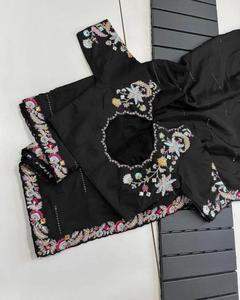 เสื้อเบลาส์แฟนซีของผู้หญิงชุดปาร์ตี้เจ้าสาวสไตล์อินเดียส่าหรีสีดำล่าสุดสุดพิเศษ - Product Image 4