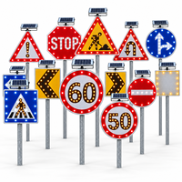 Panneaux de signalisation routière en aluminium à énergie solaire LED 600mm*800mm*65mm fabriqués en usine à Shenzhen, étanches IP54, autonomie d'éclairage de 200h pour autoroutes