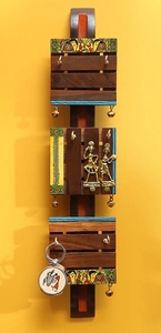 Latón madera y colores Madhubani pintado a mano Dhokra llavero en Sheesham y madera de teca 6 ganchos soporte de correo montado para la pared del hogar - Product Image 2