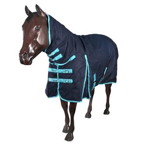Manta de Lujo para Caballo con Cuello Completo, Hecha a Mano, Productos Ecuestres Profesionales, Tejido Ripstop, en Venta - Product Image 2