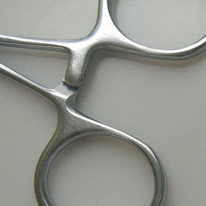 Precio de fábrica directo Quirúrgico Backhaus Toalla Fórceps Profesional Acero inoxidable Backhaus Toalla Abrazadera Fórceps 13cm - Product Image 6