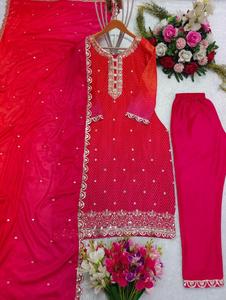 Ensemble de vêtements indiens et pakistanais pour filles de créateur Chinon imprimé en soie avec broderie séquentielle Orange Top Bottom & Dupatta - Product Image 3