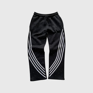 Pantalon de survêtement à rayures pour hommes pantalon de survêtement unisexe/pantalon évasé en polyester avec strass et logo personnalisé - Product Image 6