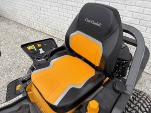 Cortadora de césped usada y nueva Cub Cadet Ultima Z2 42S Zero Turn de 21.5HP Kawasaki FR651V 42 pulgadas AeroForce en venta - Product Image 4
