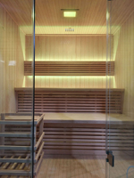 Ruang Sauna Tradisional Dalam Ruangan dari Kayu Cedar Merah Mewah dengan Pemanas Tungku untuk Hotel