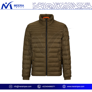 Chaqueta acolchada resistente para hombre con costuras reforzadas, carcasa resistente al agua, aislada con tecnología de retención de calor - Product Image 2