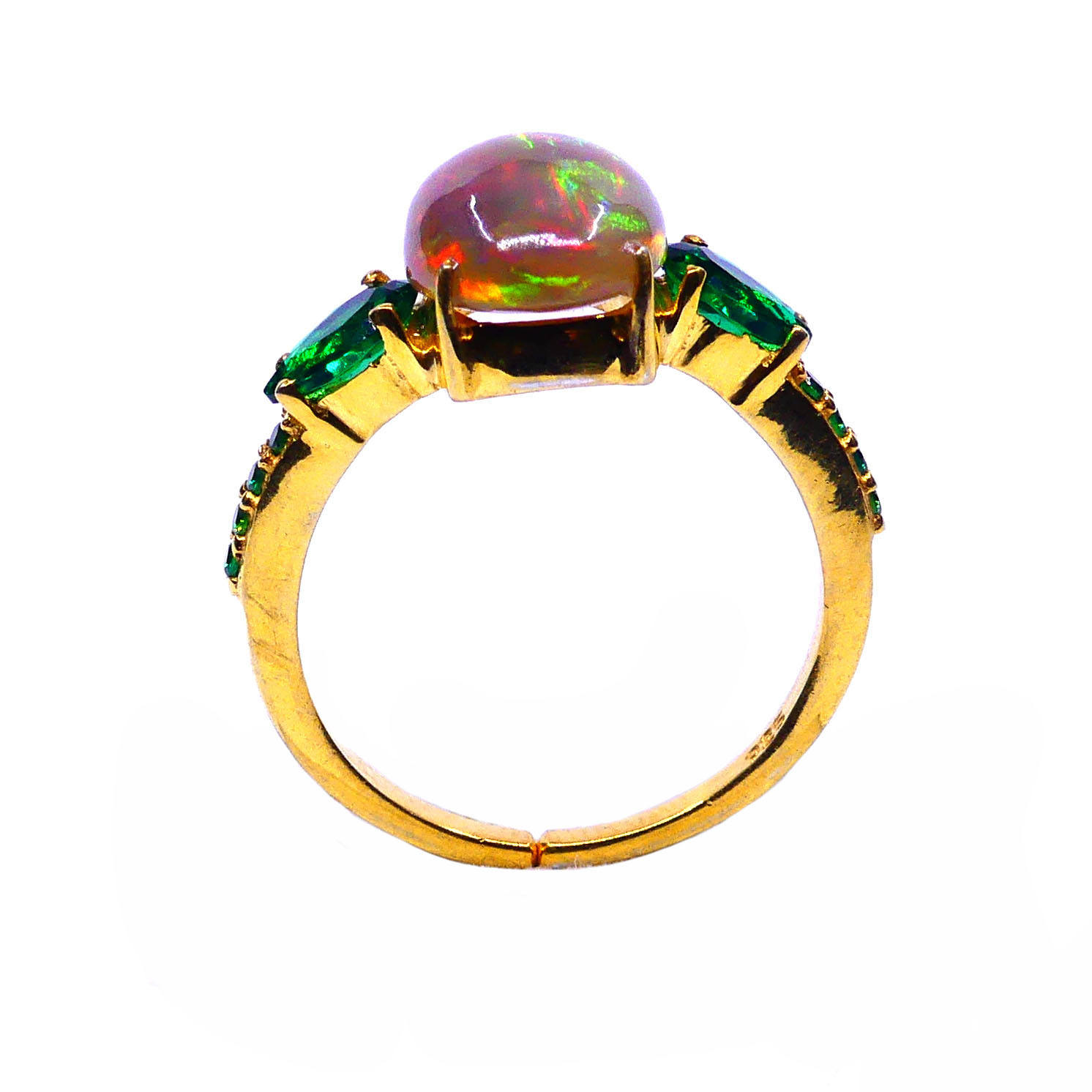 สีเหลือง