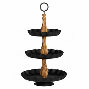 Support de service à trois niveaux de qualité supérieure en métal galvanisé et bois de manguier Plateau de présentation Gâteau Dessert Fruits Pour la maison et l'hôtel - Product Image 3