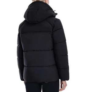 Chaqueta Corta Acolchada de Alta Calidad para Mujer, Transpirable, Diseño de Calidad, Color Negro Moderno, Chaqueta de Invierno - Product Image 6