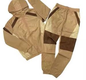 Nouvelle conception plusieurs couleurs hommes coupe-vent ensemble anti-rides respirant poids léger conceptions uniques coupe-vent ensemble pour les femmes - Product Image 4