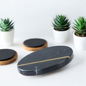 ชุดจานรองแก้วหินอ่อนสีดำคุณภาพสูง ขนาด 4 นิ้ว สไตล์โมเดิร์น เป็นมิตรกับสิ่งแวดล้อม พร้อมฐานทองเหลือง สำหรับแก้วน้ำ ชา กาแฟ และแก้วอื่นๆ - Product Image 3