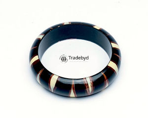 Brazaletes de madera natural Unisex de calidad superior, joyería de moda hecha a mano, regalo disponible en diferentes tamaños por Tradebyd - Product Image 1