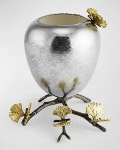 モーデンデザインシルバー仕上げの手作り金属花瓶リビングルームのベッドルームの装飾のための売れ筋卓上装飾花瓶
