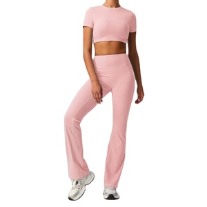 Offre Spéciale nouveau 2 pièces vêtements de sport respirant Yoga ensemble pour femmes maigre court T-shirt pantalon évasé 2026 - Product Image 3