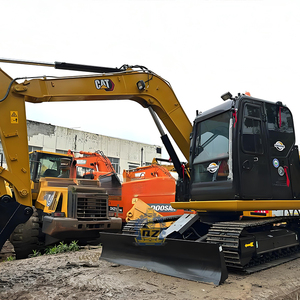 Mini-excavatrice économique avec godet de terrassement, capacité de 0,12 m³, poids opérationnel de 1,8 tonne, moteur Cummins - Product Image 4