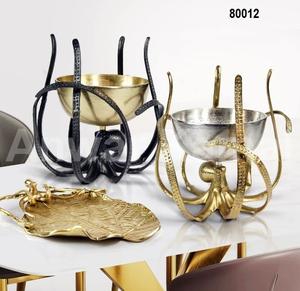 El Tazón con Agarre de Tentáculos - Product Image 1