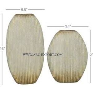 Vase à fleurs de table au design antique Vase à fleurs en laiton massif de qualité supérieure pour table d'appoint intérieure et extérieure - Product Image 4