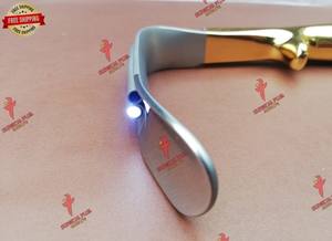 Retractor Ferriera de 8 cm x 16 mm con Fibra Óptica y Succión con Fuente de Luz - Product Image 4